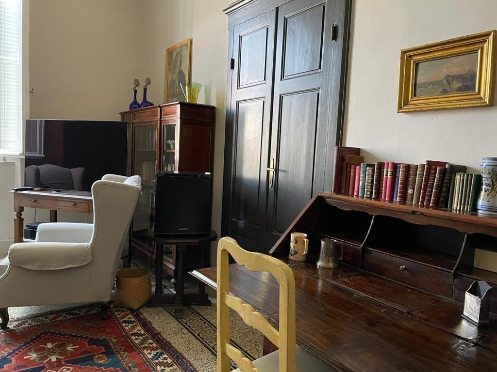 Villa Anselmi - Arteindiretta Livorno Luaran gambar